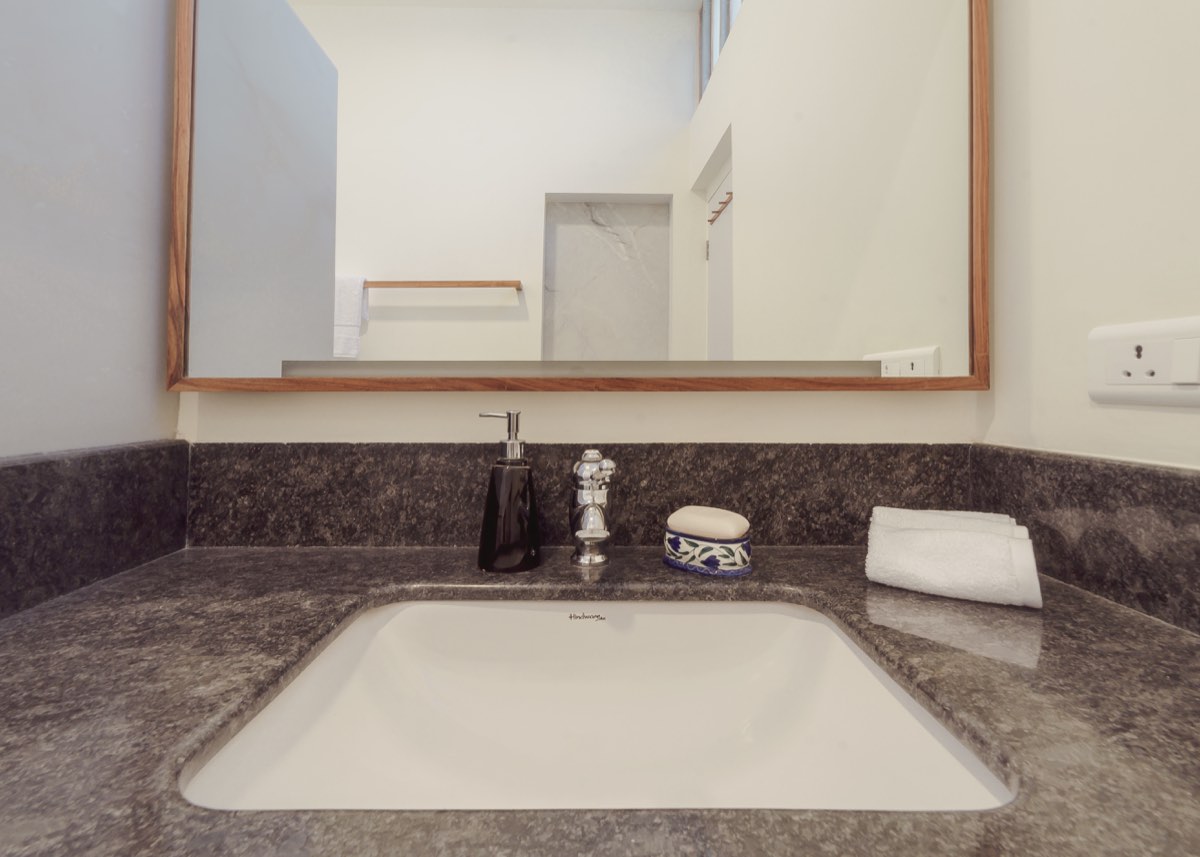 Sink detail
